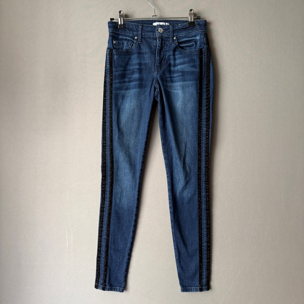 Guess sz 26 blue jeans denim